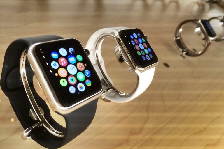 Apple watch falso de venta en el mercado chino