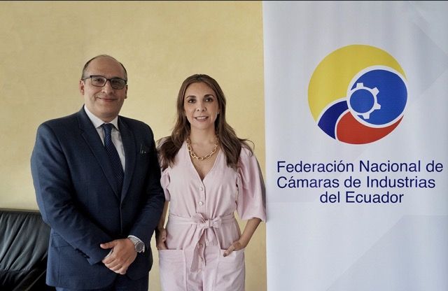 2025.02.03 Jervis FENACINE de tamaño mediano