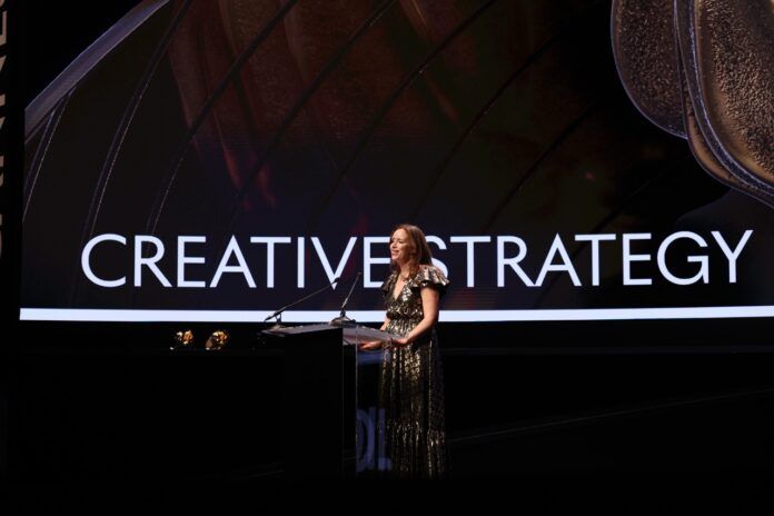 2026.0619 Creative Strategy Awards de tamaño grande