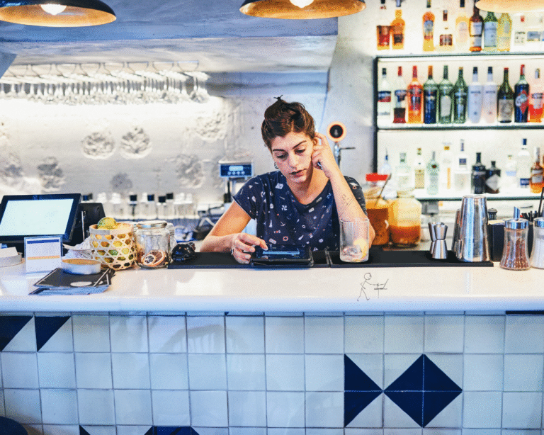 2025.06.25 Las MiPymes y Pymes en Ecuador se enfocan en el comercio y servicios